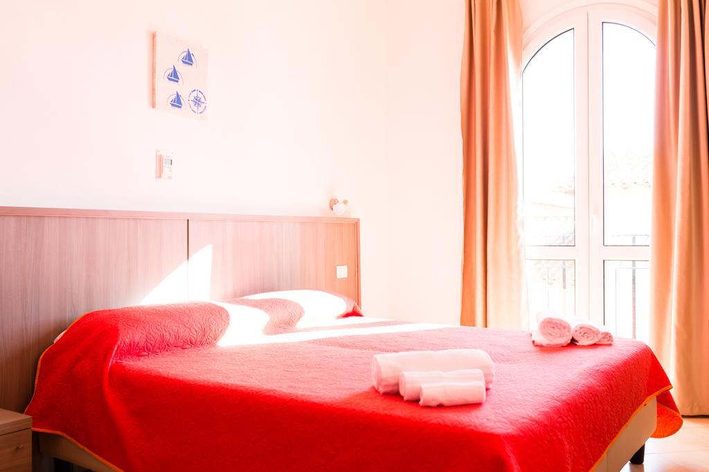 Muma Hostel SantʼAntìoco Dış mekan fotoğraf