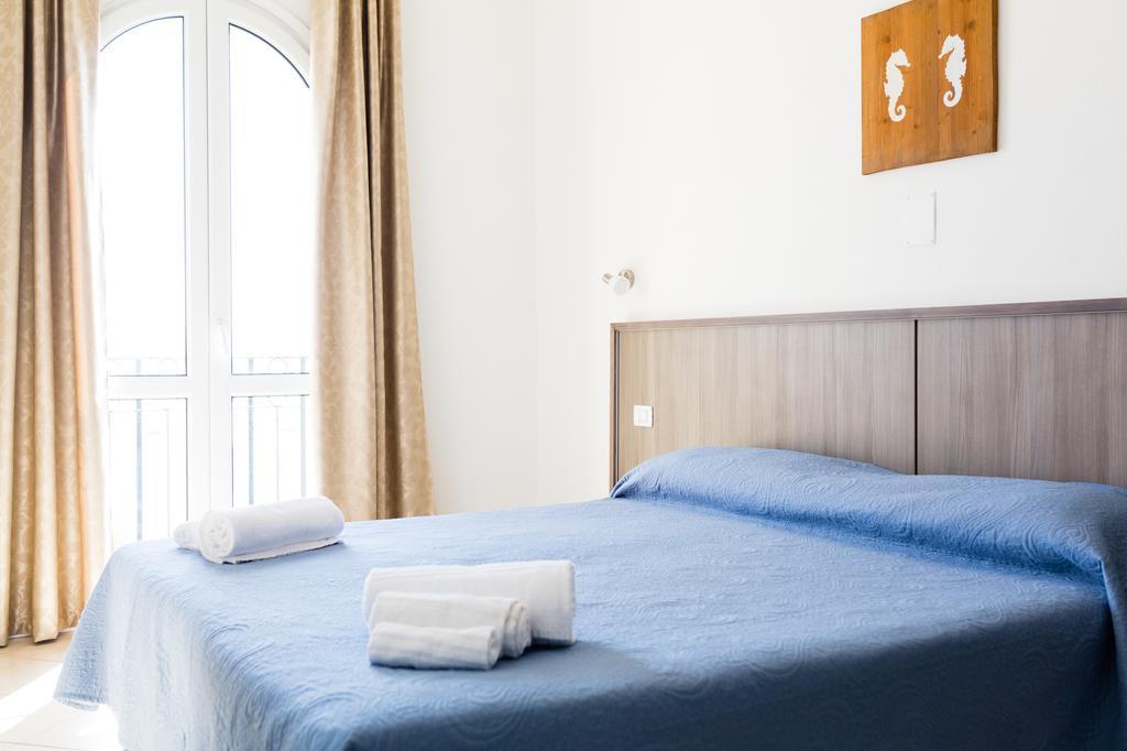 Muma Hostel SantʼAntìoco Dış mekan fotoğraf
