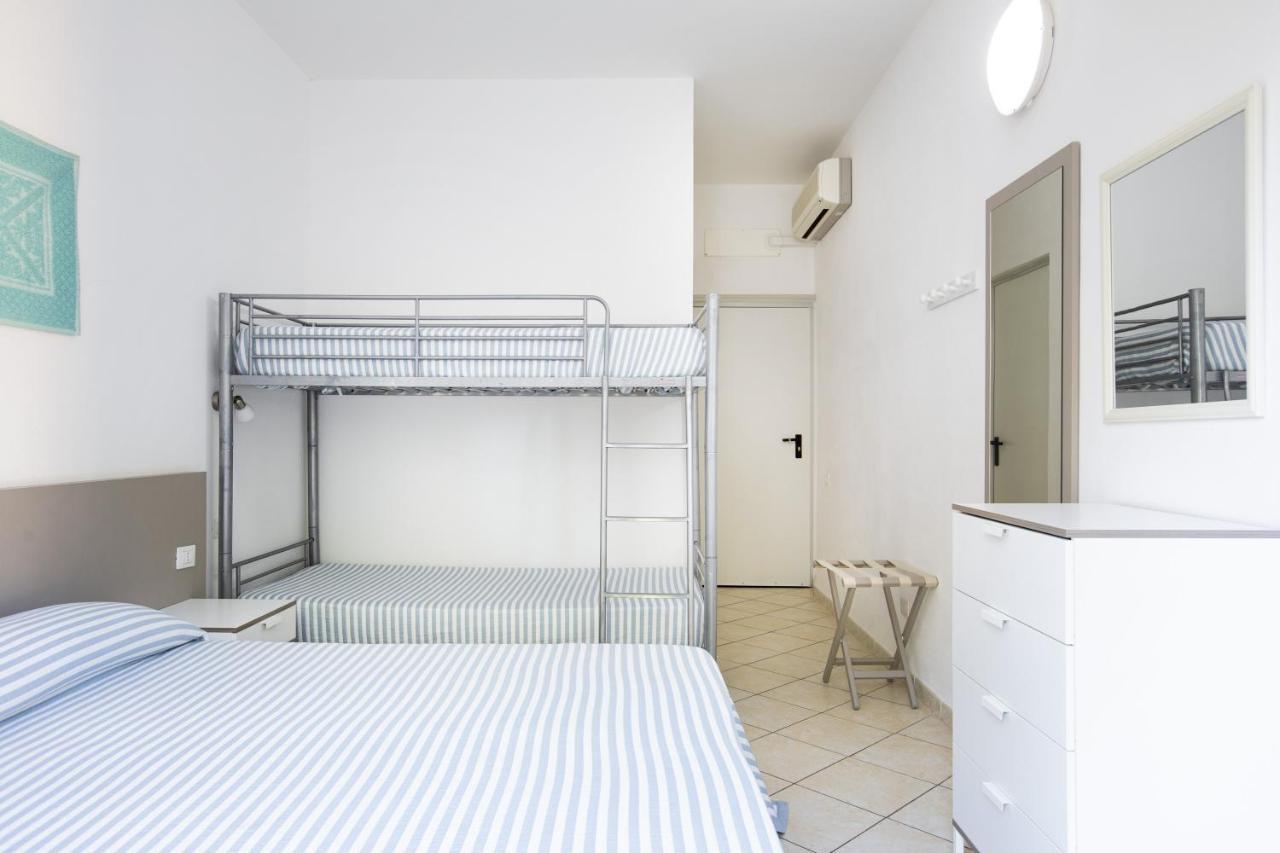 Muma Hostel SantʼAntìoco Dış mekan fotoğraf