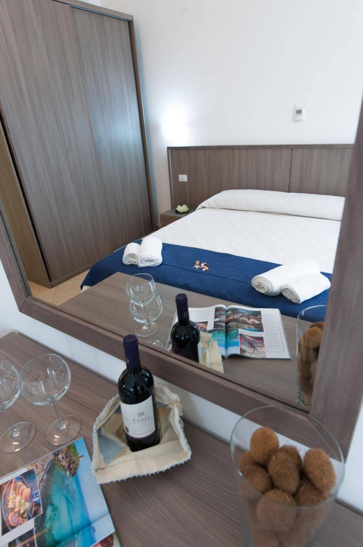 Muma Hostel SantʼAntìoco Dış mekan fotoğraf